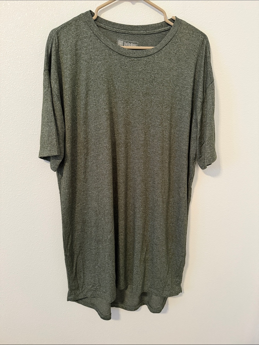 LuLaRoe Men's Short Sleeve Crewneck Tee - Olive Green Heather
